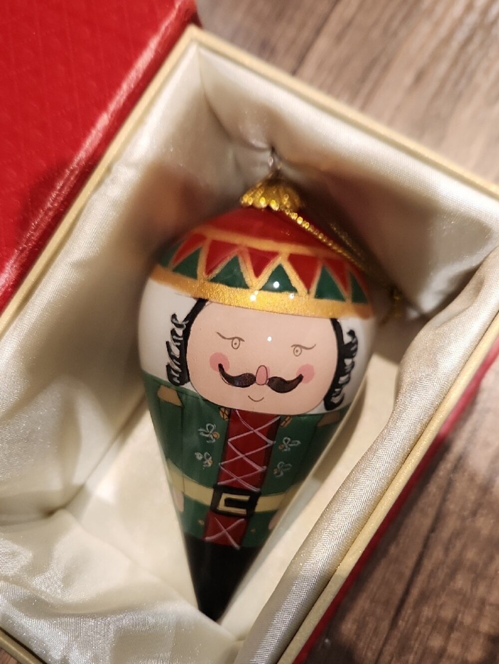 EUC 2017 Pier One Li Bien Hand-Painted Green & Red Ornament Toy Solider